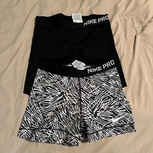 2 pairs Nike Pro Spandex